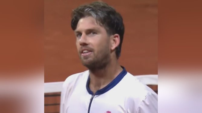 足球评论员 足球评论员